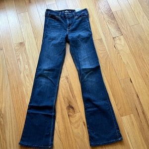 Hollister mid rise Boot Cut Jean 7L